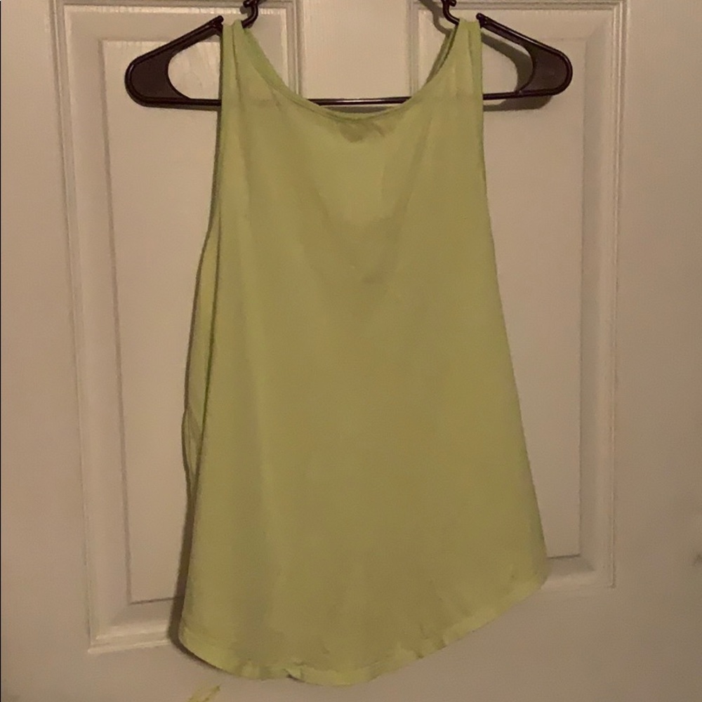 Under Armour open back yank-XS